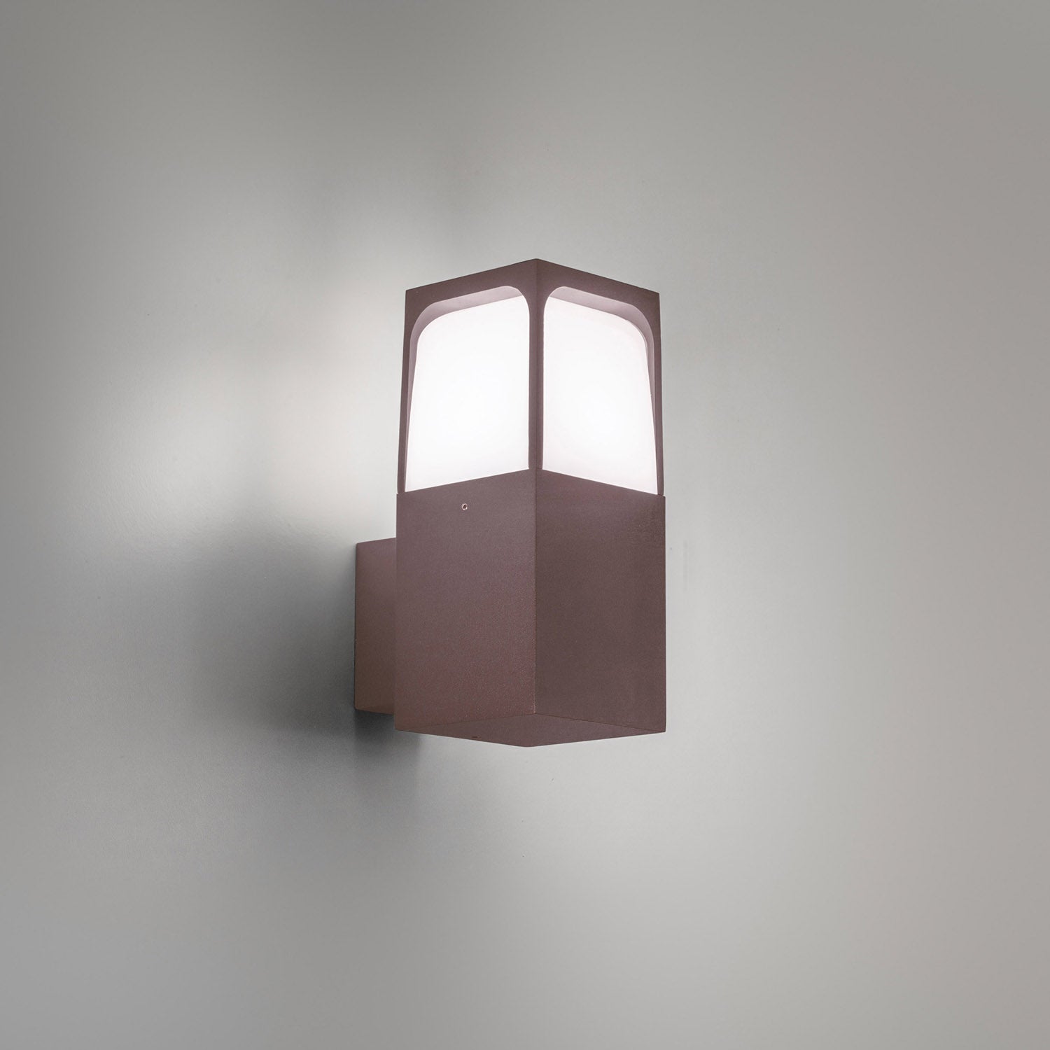 GEALUCE Applique in alluminio antracite-marrone diffusore policarbonato 1XE27 non incl. GEALUCE Applique in alluminio antracite-marrone diffusore policarbonato 1XE27 non incl.